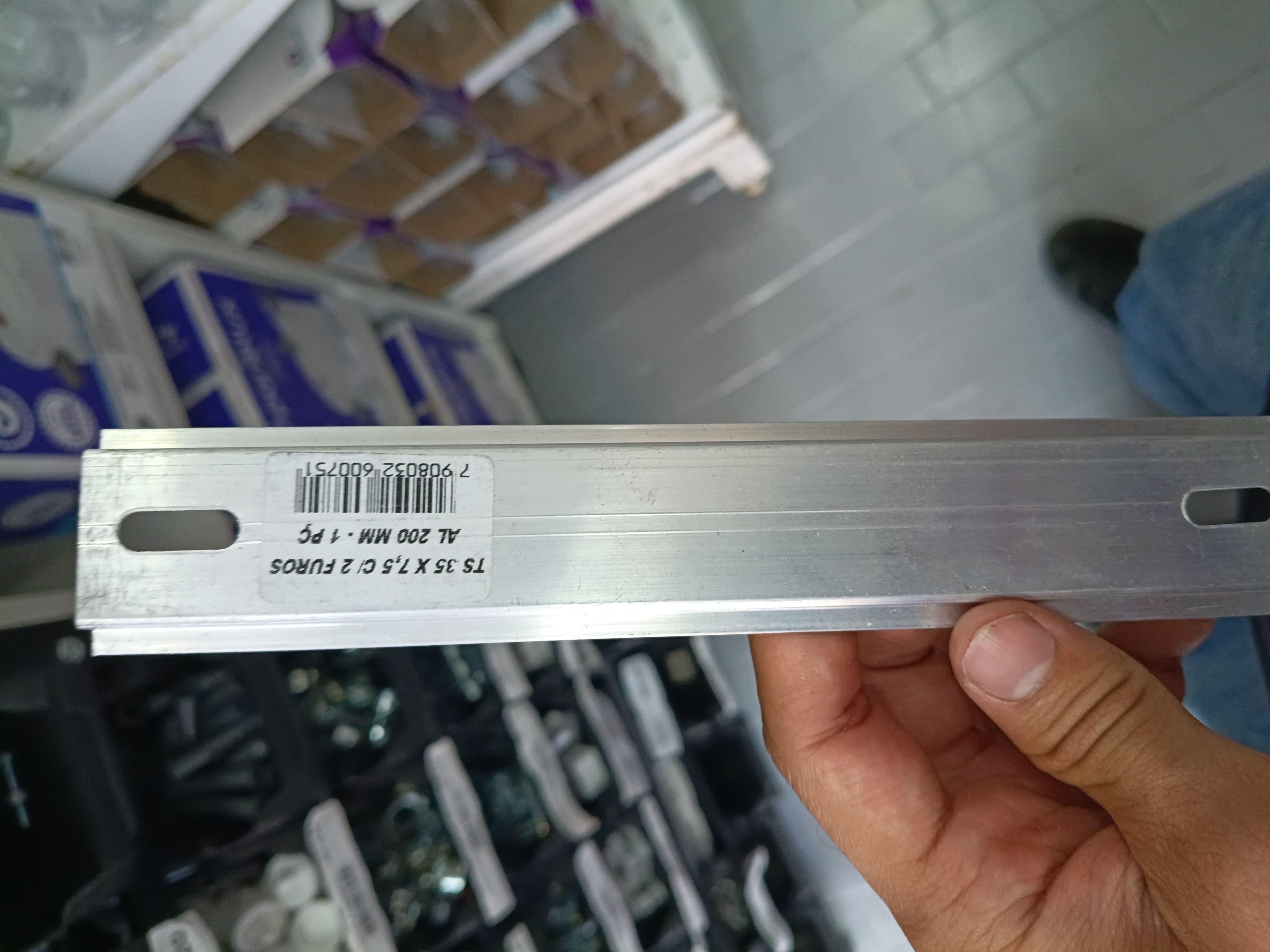 Trilho Din TS35 35X7,5 2 Furos Aluminio